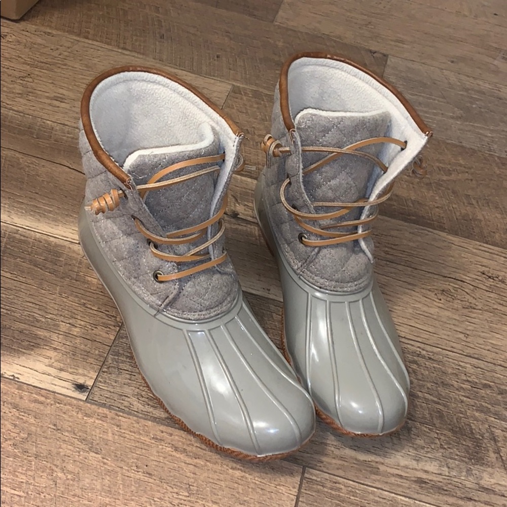 duck boots
